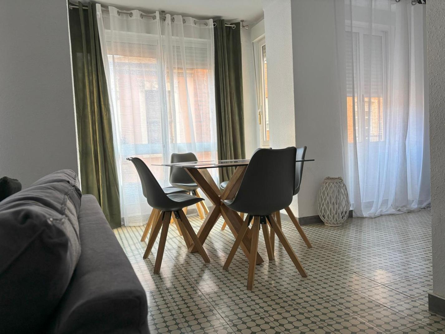 Beautiful Appartment In The Heart Of Alicante Esterno foto